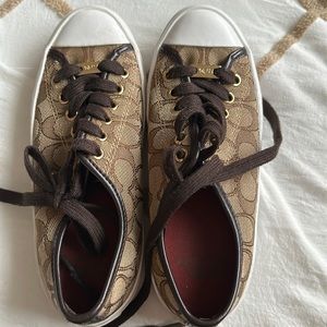 Coach Brown Empire Low Top White Cap Logo Sneaker size 5 US